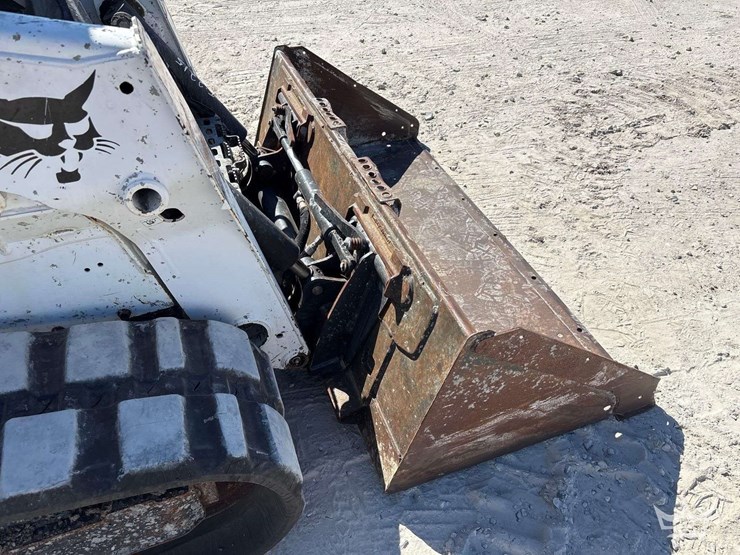 2018-bobcat-t590-image-8