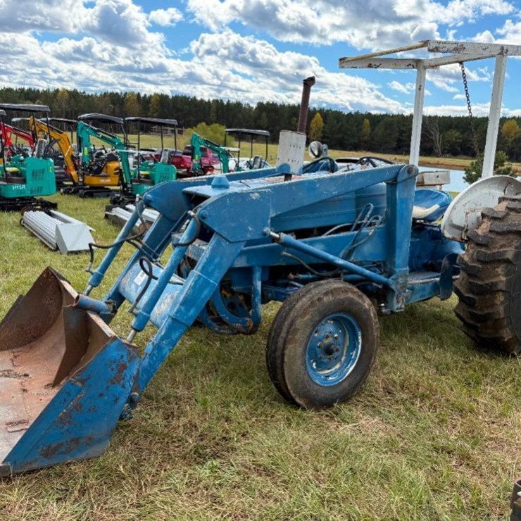 FORD TRACTOR