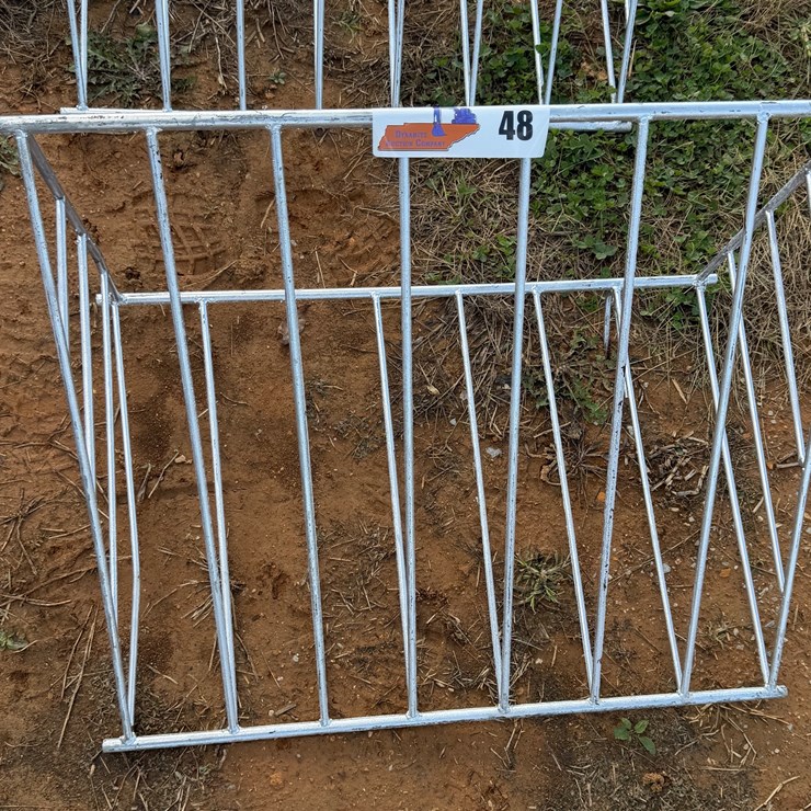 #48 • Hanging Hay Manger w/ Hooks