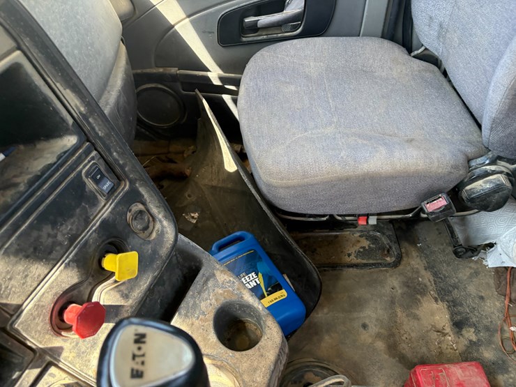 #22534-•-2014-freightliner-prostar-lf-687-t/a-daycab-truck-tractor-vin:-1hsdjsnr4eh099715-image-66