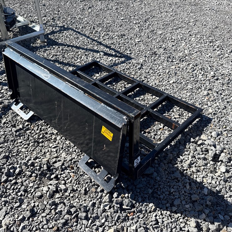 #28367 • GIYI GY-GD47 47” Land Leveler