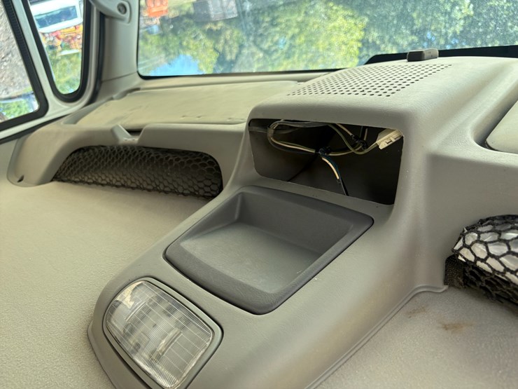 #22534-•-2014-freightliner-prostar-lf-687-t/a-daycab-truck-tractor-vin:-1hsdjsnr4eh099715-image-71