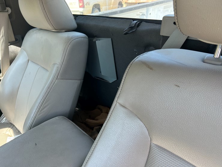 2010-ford-f150-image-25