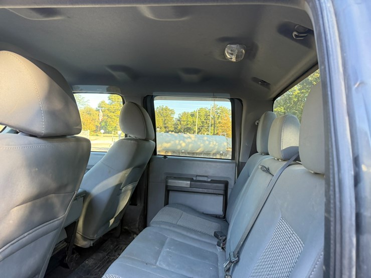 2011-ford-f250-image-27