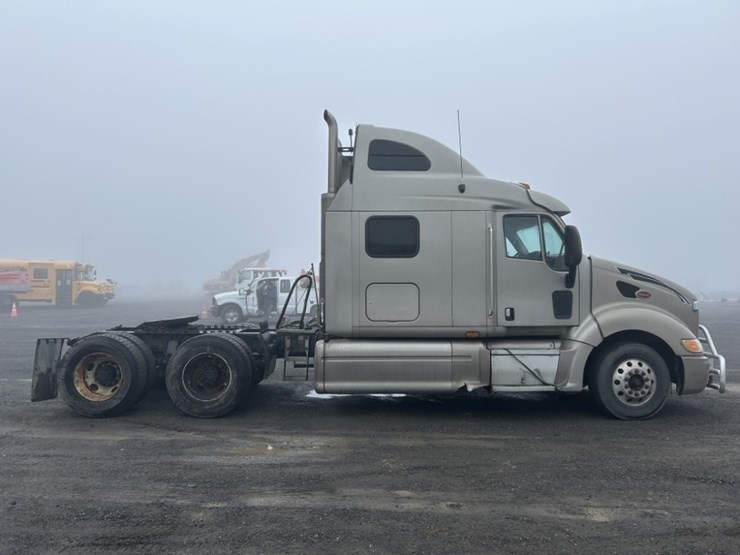 2007-peterbilt-387-image-6