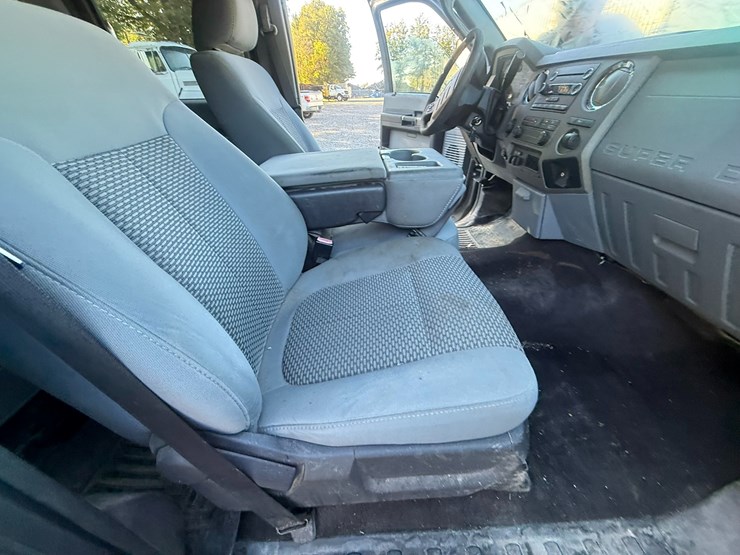 2011-ford-f250-image-44