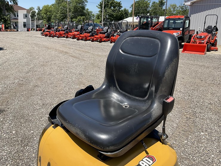 2022-caterpillar-300.9d-image-16