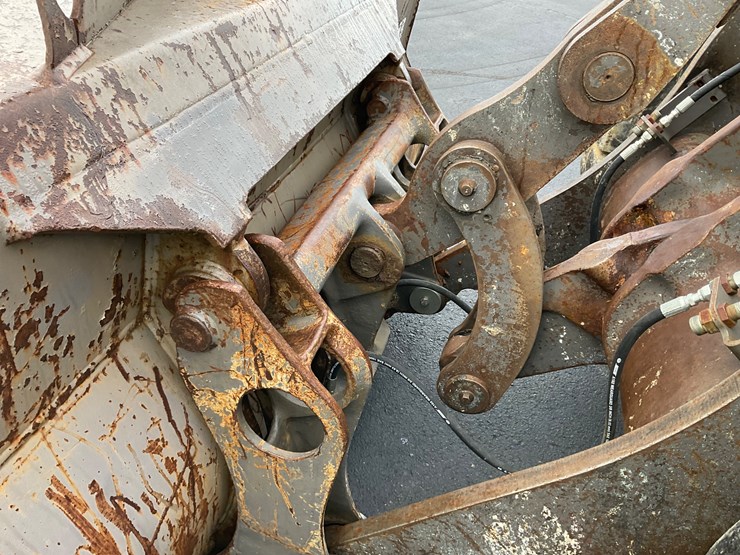 2011-volvo-l60f-image-11