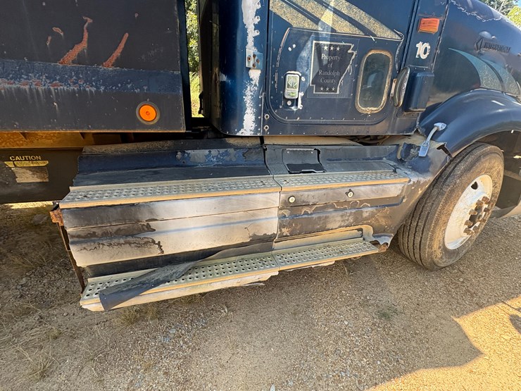 1995-international-9400-image-11