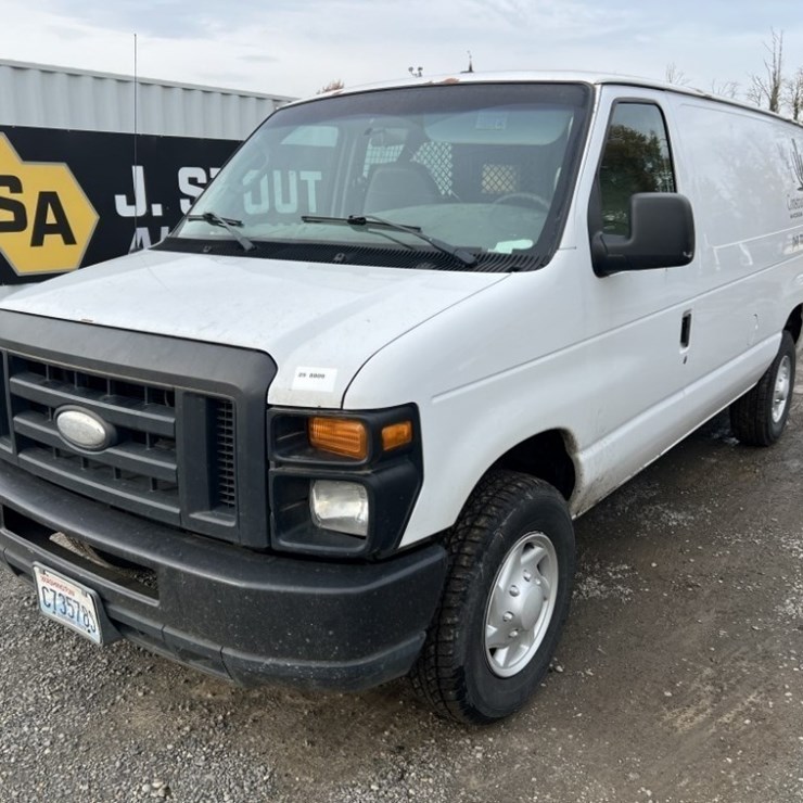 2008 FORD E250 SD