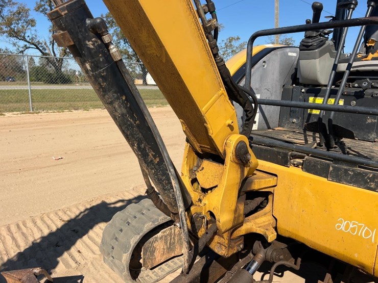 2012-caterpillar-303.5d-cr-image-13