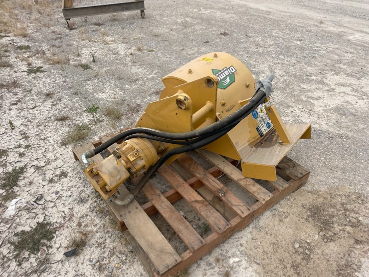 #24128-•-excavator-diamond-ditcher-image-3