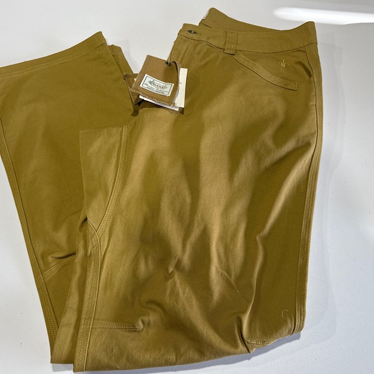#23573 • Unused Avery XLT Khakis