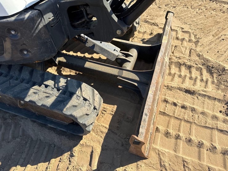 2020-bobcat-e35-image-16