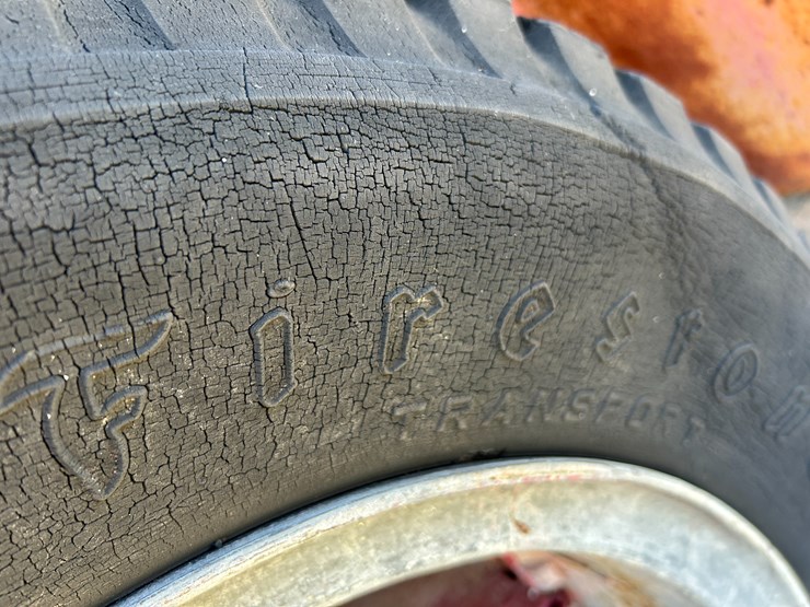 international-700-image-11