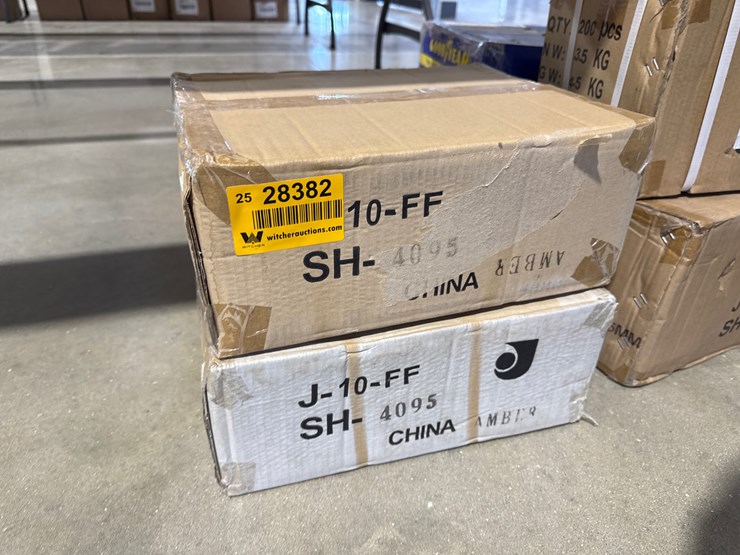 #28382-•-lot-of-amber-clearance-lights-image-2