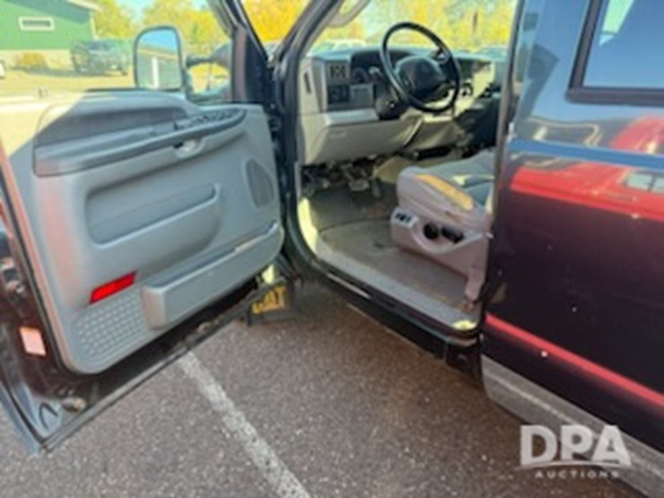 2004-f-350-super-duty-super-cab-truck-(jm652)-image-9