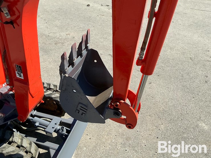 2019-kubota-k008-3-image-16