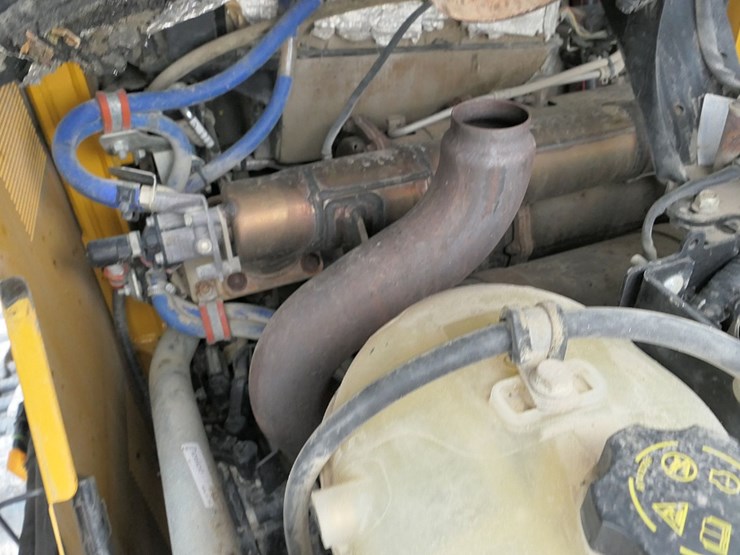 2018-deere-331g-image-18