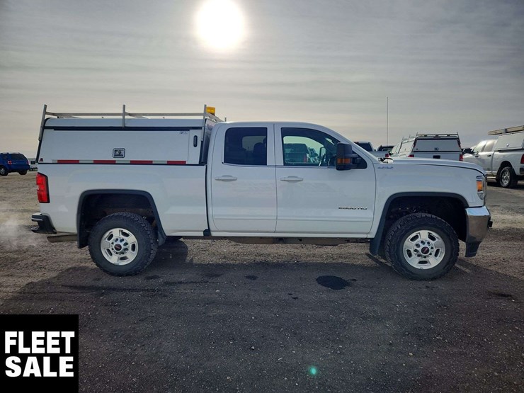 2018-gmc-sierra-2500hd-image-27