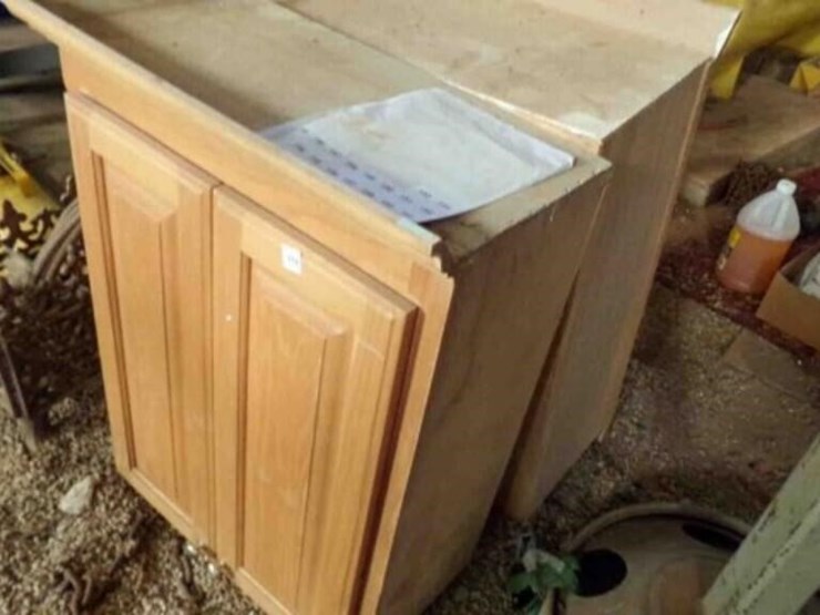 2---wood-cabinets-image-1