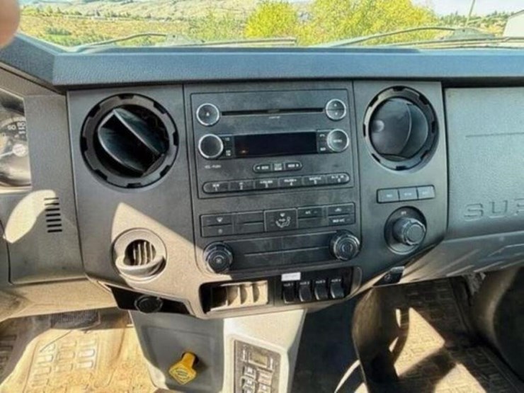 2013-ford-f750-xl-image-66