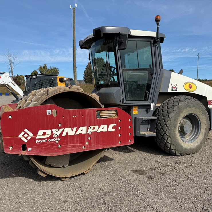 2024 DYNAPAC CA2500D