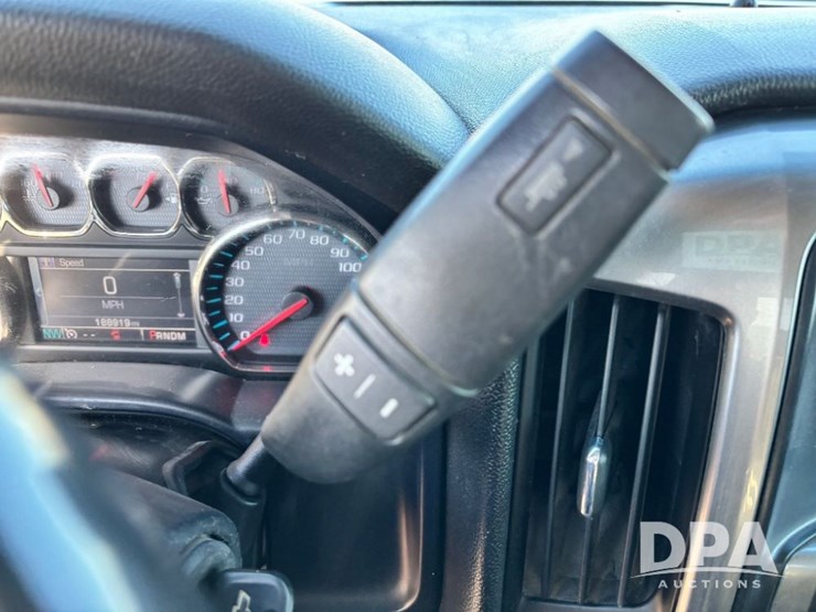 2015-chevrolet-silverado-image-74