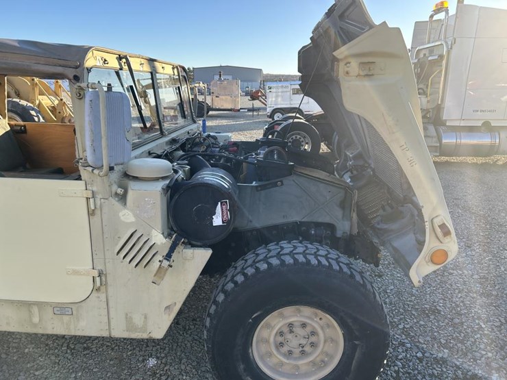 #5036-•-hummer-hmmwv-image-34