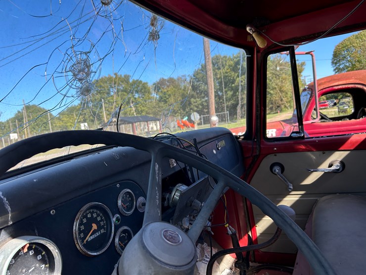 #22559-•-inop-1971-international-harvester-1800-s/a-daycab-fire-truck-vin:-416080g411147-image-36