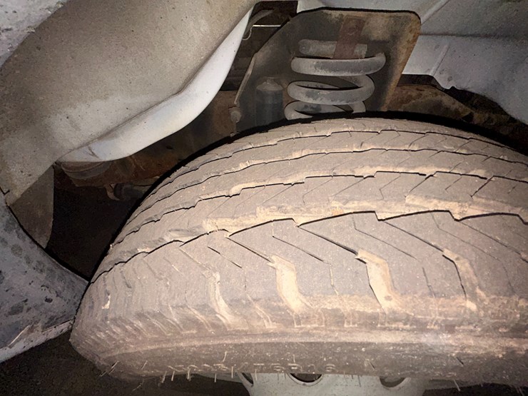 1992-ford-e350-image-9