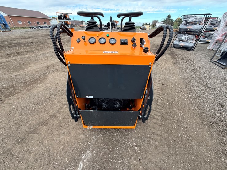 #1015-•-unused-2025-landhero-mini-skid-steer-loader-image-2