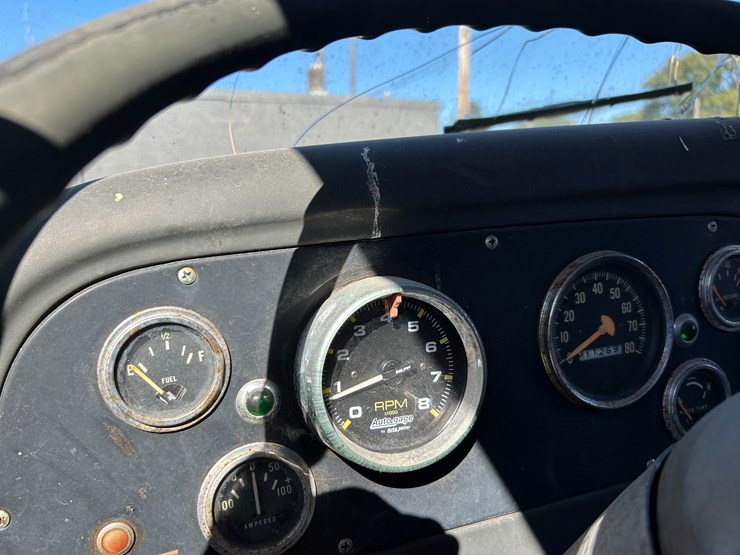 #22559-•-inop-1971-international-harvester-1800-s/a-daycab-fire-truck-vin:-416080g411147-image-39