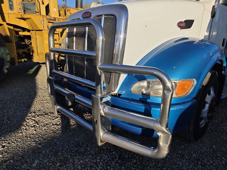 2007-peterbilt-386-image-10