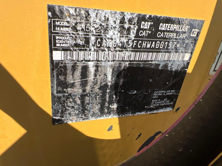 2015-caterpillar-415f2-image-15