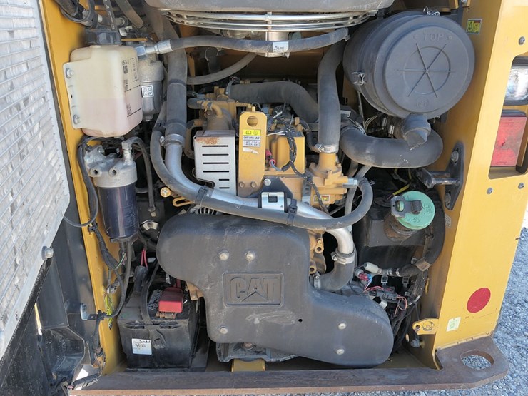 2016-caterpillar-259d-image-15