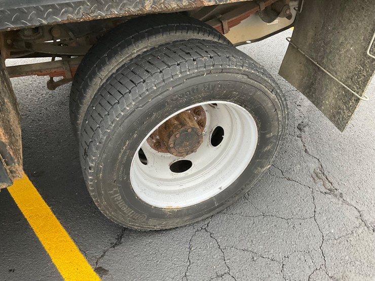 2011-ford-f450-image-10