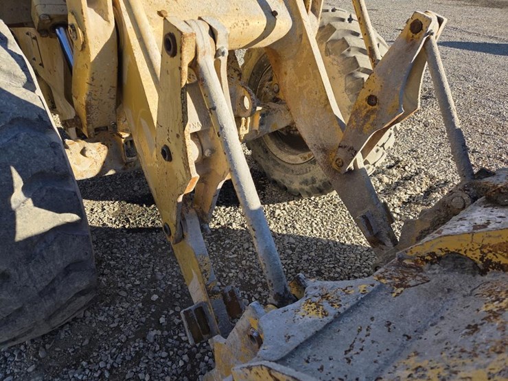 1980-caterpillar-930-image-13