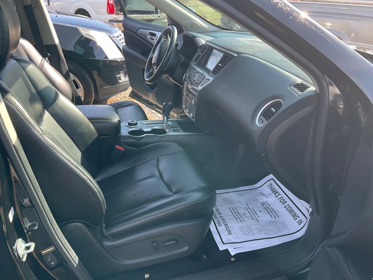 2017-nissan-pathfinder-image-20