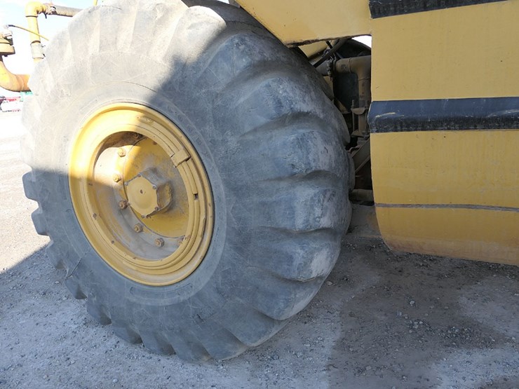 caterpillar-613b-image-16