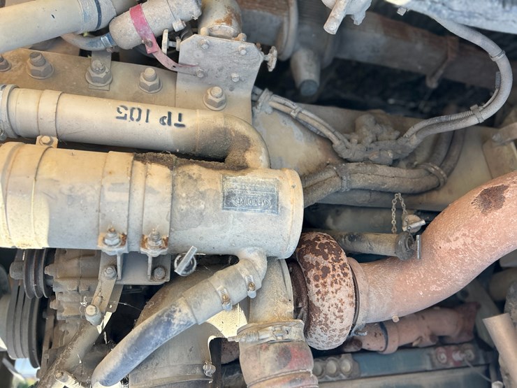 #22529-•-inop-1992-freightliner-t/a-daycab-truck-tractor-vin:-1fuymzyb1np357132-image-34