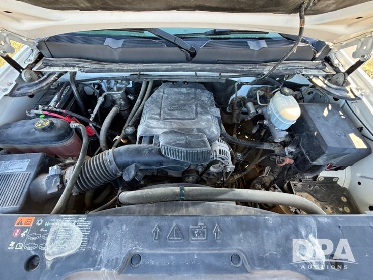 2013-chevrolet-3500hd-image-49