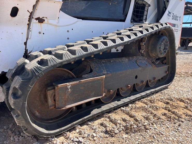 2015-bobcat-t590-image-2