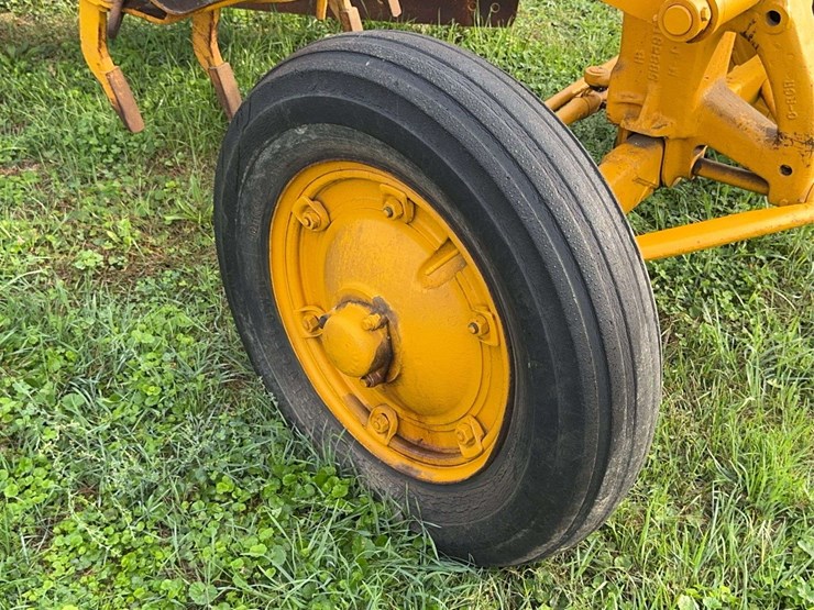 1937-caterpillar-no.-212-motor-grader-image-12