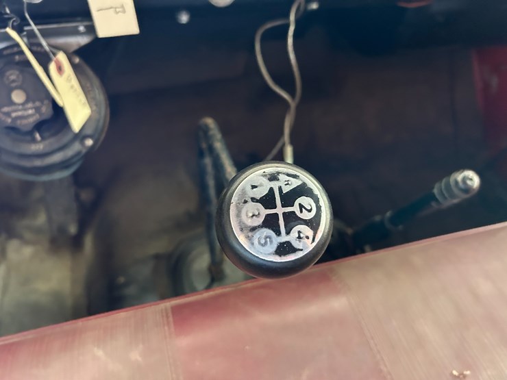 #22556-•-howe-load-star-1800-s/a-daycab-fire-truck-d0532ghb25589-image-62