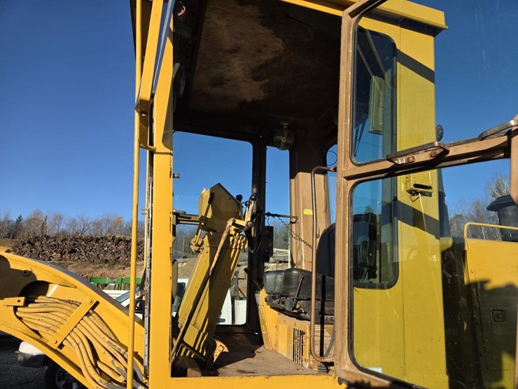 caterpillar-140-image-50