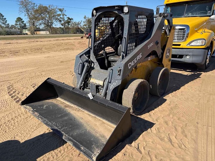 2022-deere-318g-image-8