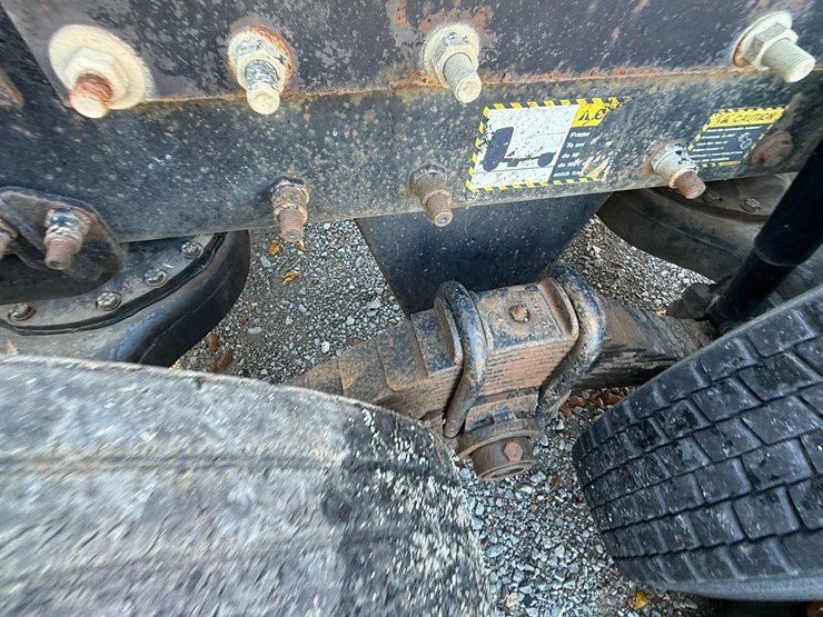 1995-mack-ch613-image-29