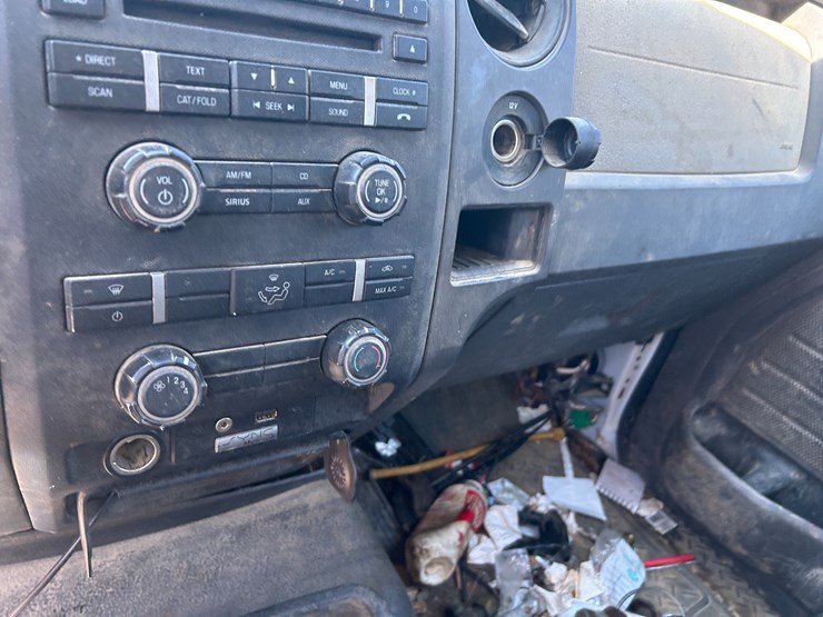 2010-ford-f150-image-29