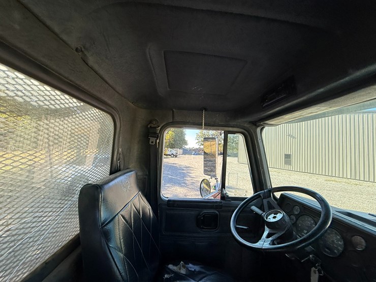 1995-mack-ch613-image-72